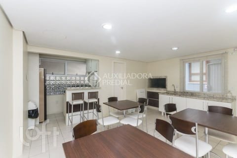Image 32 - 227142